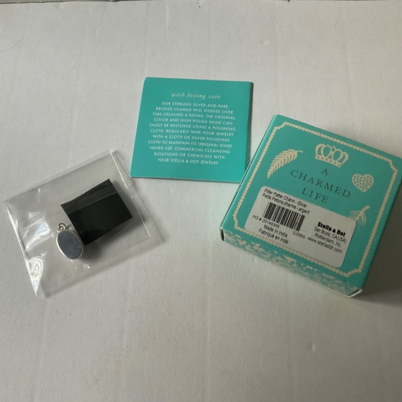 Stella & Dot Pitter Patter silver charm NIB! - Picture 2 of 2